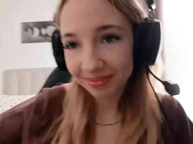 VioletteReeves webcam