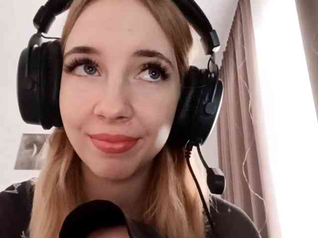 VioletteReeves webcam