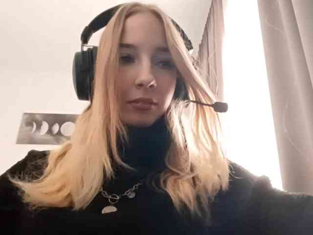 VioletteReeves webcam