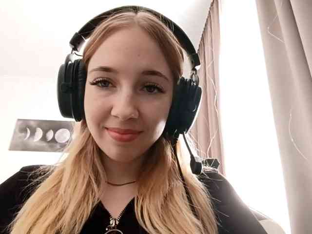 VioletteReeves webcam