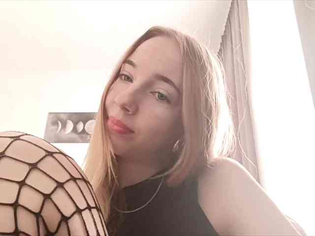 VioletteReeves webcam