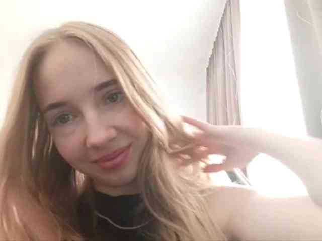 VioletteReeves webcam