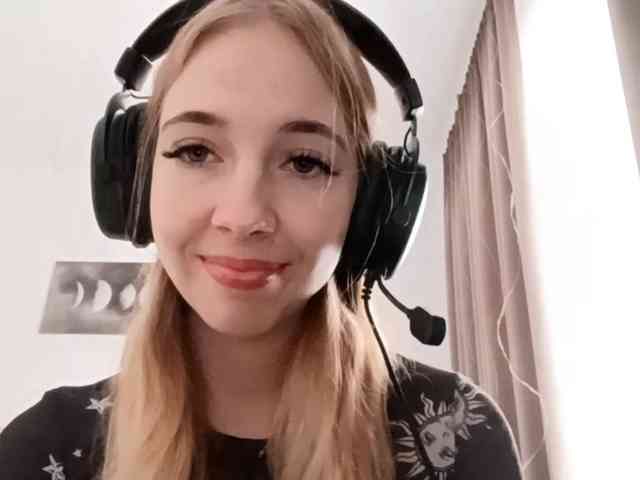 VioletteReeves webcam