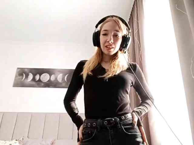 VioletteReeves webcam