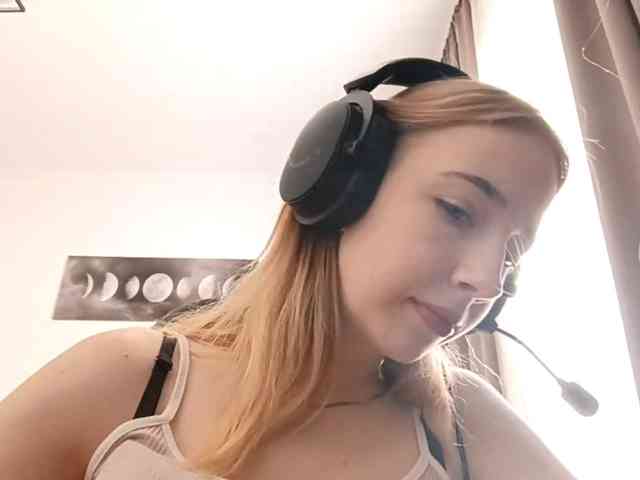 VioletteReeves webcam