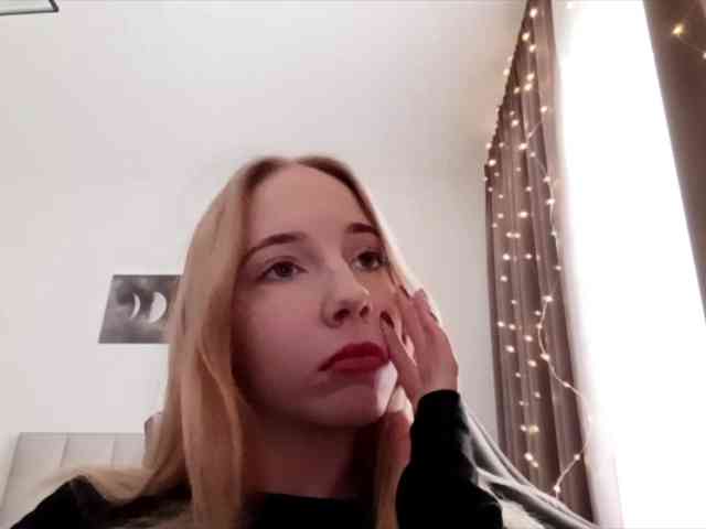 VioletteReeves webcam