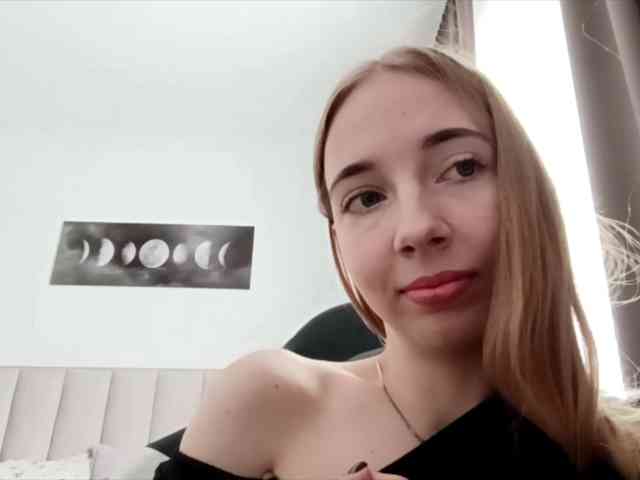 VioletteReeves webcam