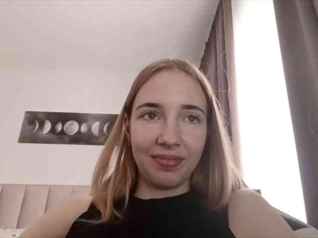 VioletteReeves webcam