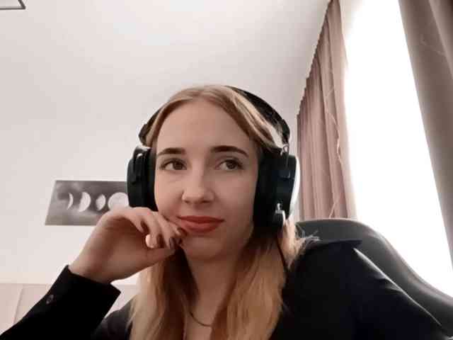 VioletteReeves webcam