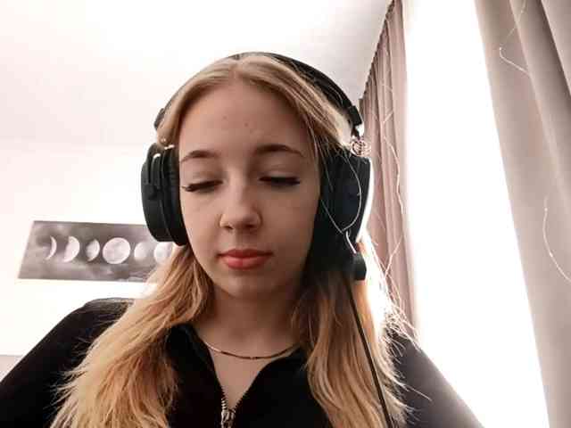 VioletteReeves webcam