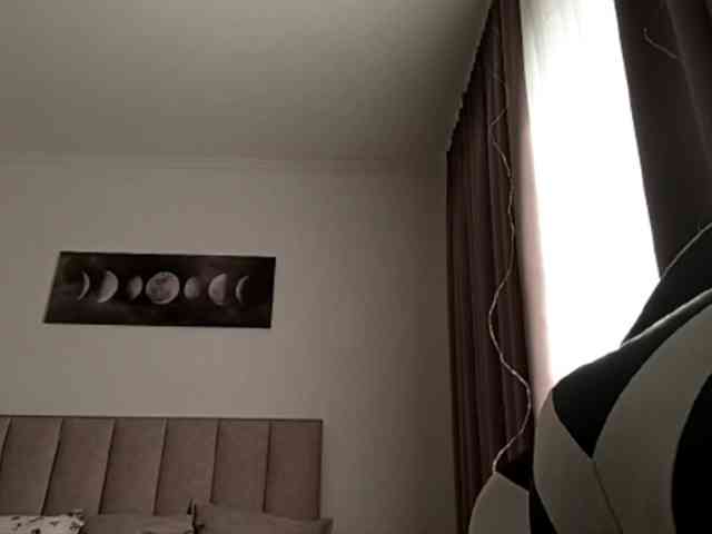 VioletteReeves webcam