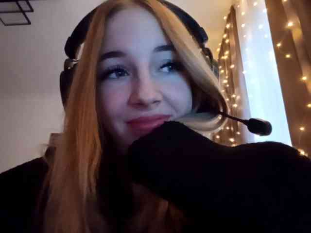 VioletteReeves webcam