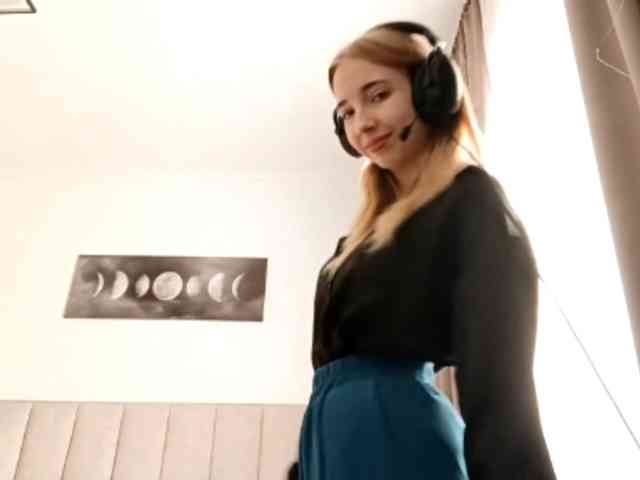 VioletteReeves webcam