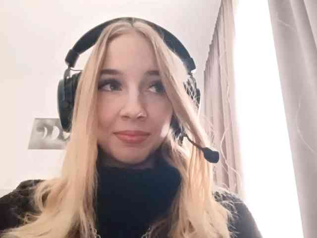 VioletteReeves webcam