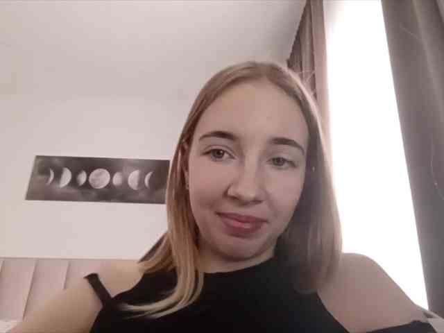 VioletteReeves webcam