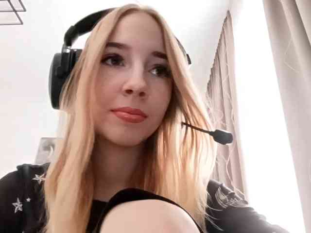 VioletteReeves webcam