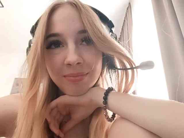 VioletteReeves webcam