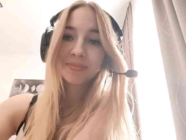 VioletteReeves webcam