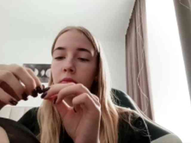 VioletteReeves webcam