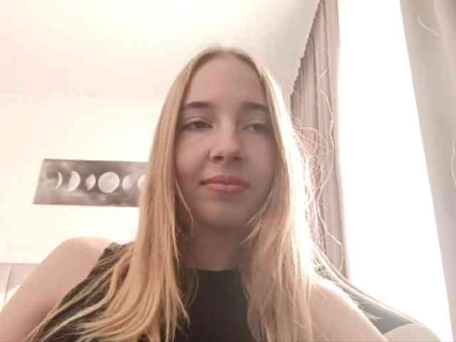 VioletteReeves webcam