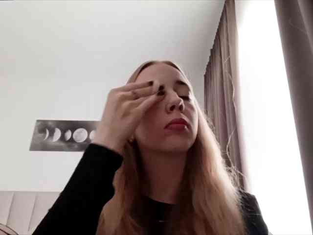 VioletteReeves webcam