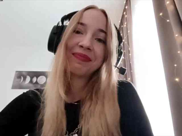 VioletteReeves webcam