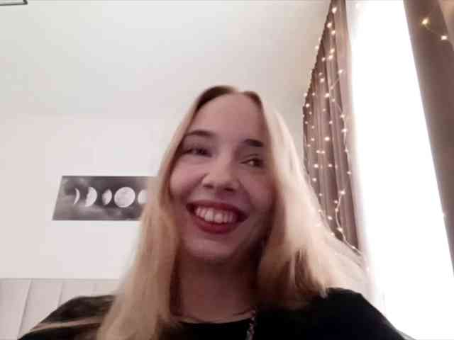 VioletteReeves webcam