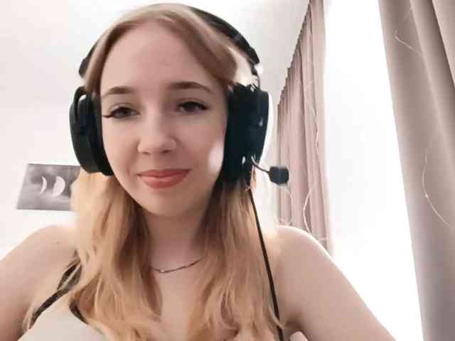 VioletteReeves webcam