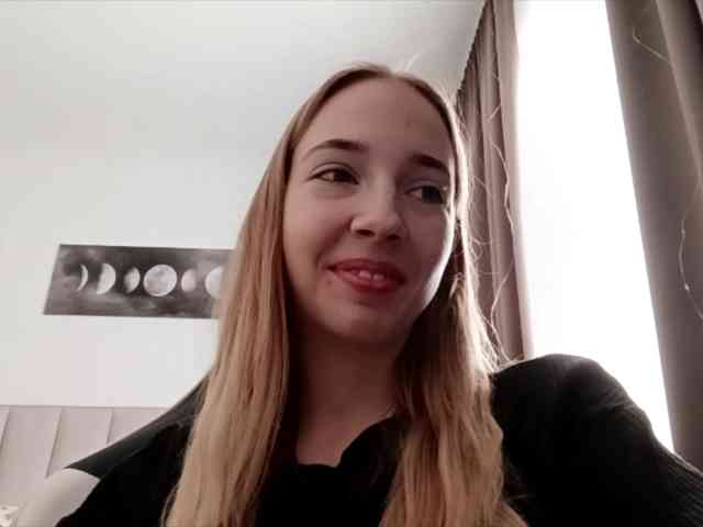 VioletteReeves webcam