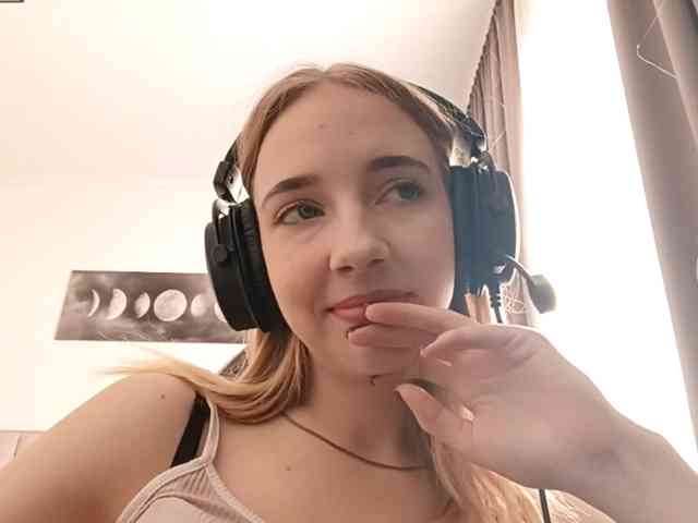 VioletteReeves webcam