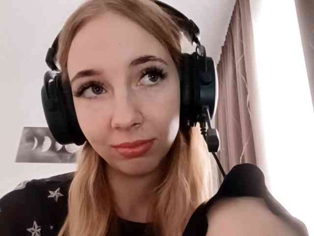 VioletteReeves webcam