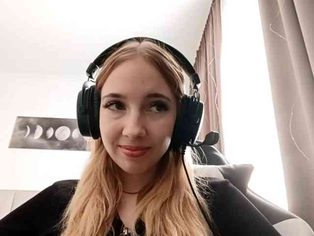 VioletteReeves webcam