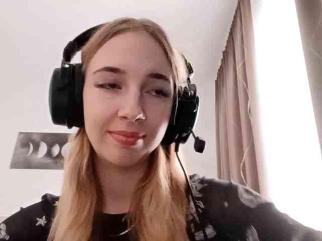 VioletteReeves webcam