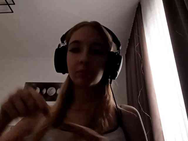 VioletteReeves webcam