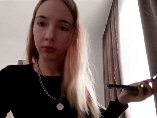 VioletteReeves webcam