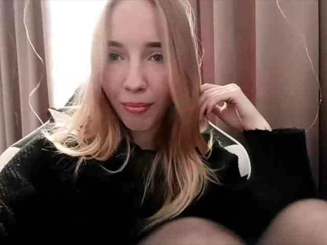 VioletteReeves webcam