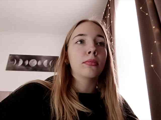 VioletteReeves webcam