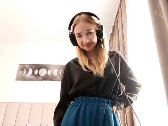 VioletteReeves webcam