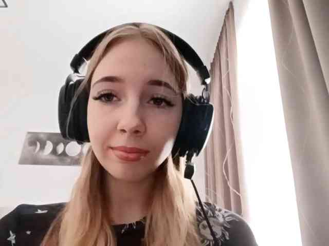 VioletteReeves webcam