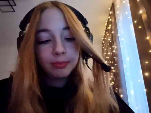 VioletteReeves webcam