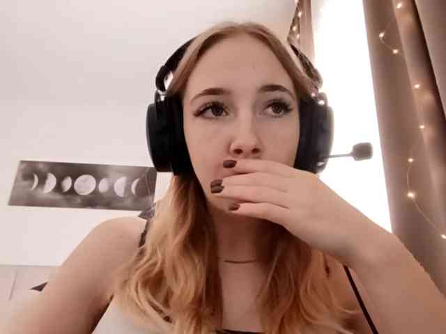 VioletteReeves webcam