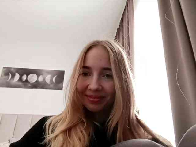 VioletteReeves webcam