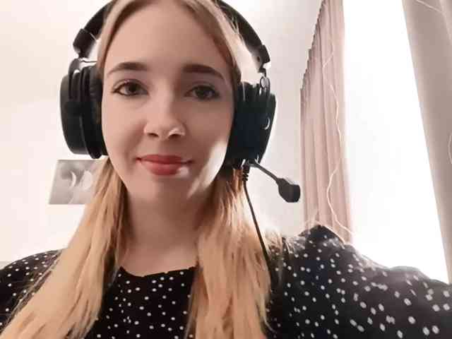 VioletteReeves webcam