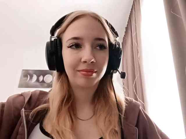 VioletteReeves webcam