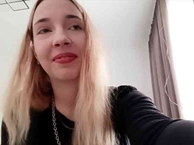 VioletteReeves webcam