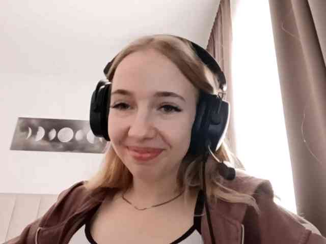 VioletteReeves webcam