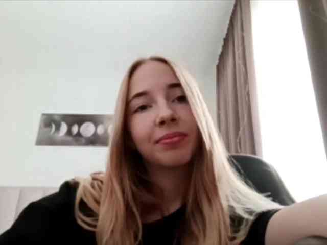 VioletteReeves webcam