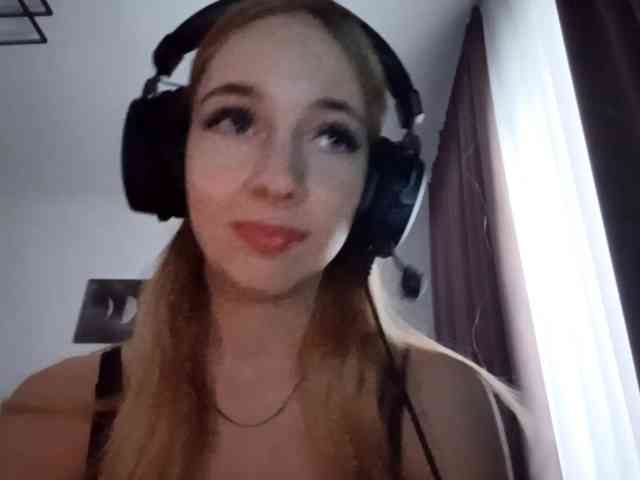 VioletteReeves webcam