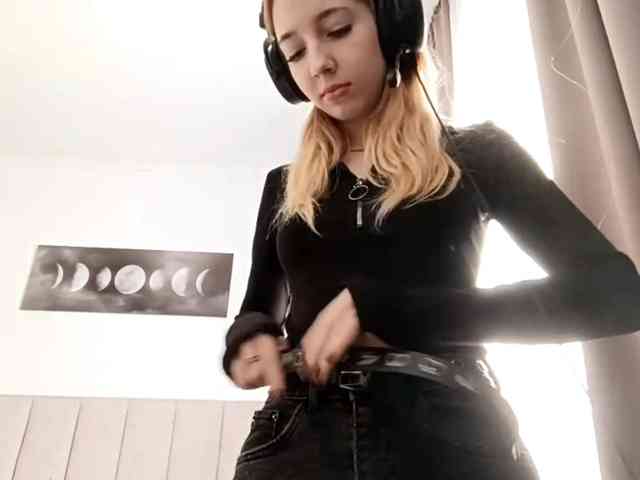 VioletteReeves webcam