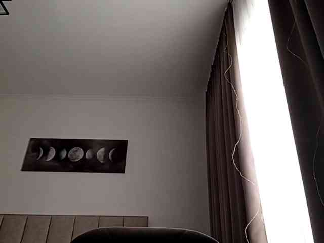 VioletteReeves webcam